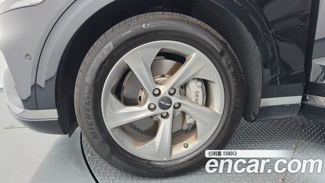 Genesis GV70 из Кореи Encar