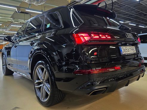 Audi Q7 55 TFSI Quattro Premium — пробег 5 062 км — фото 5 из 5