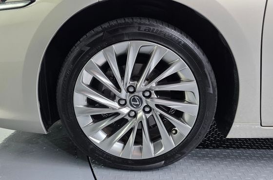 Lexus ES Luxury Plus — пробег 97 039 км — фото 5 из 5