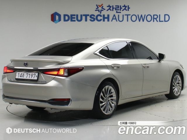 Lexus ES Executive — пробег 113 502 км — фото 2 из 5