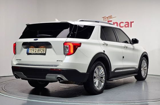 Ford Explorer 2.3 LimIted 4WD — пробег 73 856 км — фото 2 из 5
