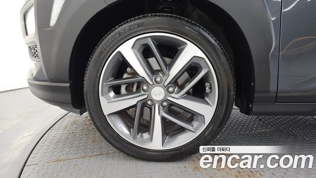 Hyundai Kona из Кореи Encar