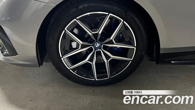 BMW i5 eDrive 40 M Sport — пробег 34 036 км — фото 5 из 5