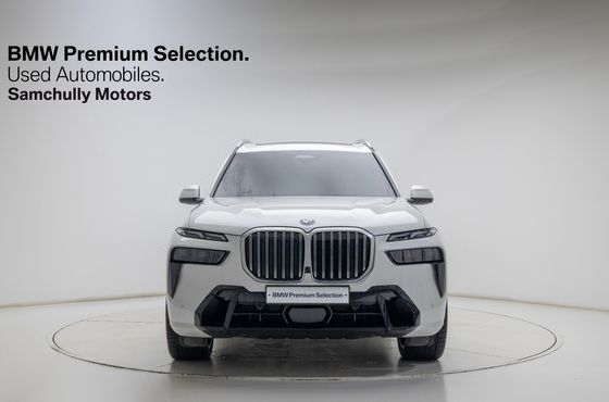BMW X7 xDrive 40i M Sport 6STR — пробег 47 328 км — фото 2 из 5