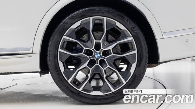 BMW X7 xDrive 40i M Sport 6STR — пробег 47 328 км — фото 5 из 5