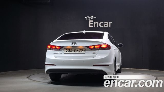 Hyundai AVANTE из Кореи Encar