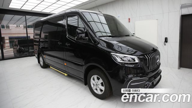 Mercedes-Benz Sprinter 2.0 Diesel — пробег 27 км — фото 1 из 5