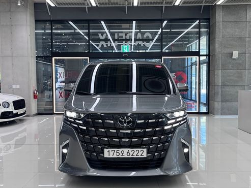 Toyota Alphard 2.5 HEV Executive AWD — пробег 9 613 км — фото 2 из 5