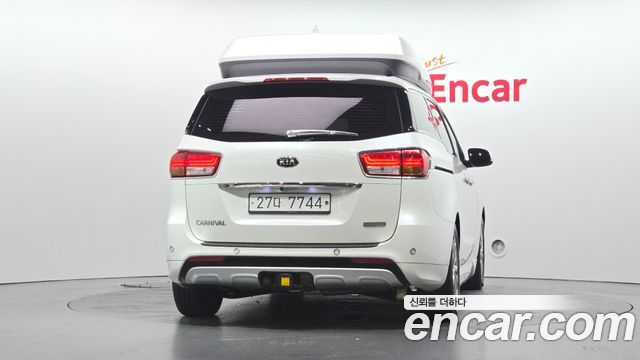 Kia Carnival из Кореи Encar
