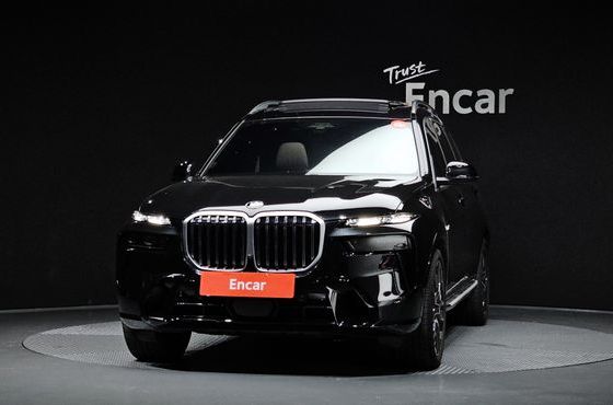BMW X7 xDrive 40i M Sport 7STR — пробег 6 068 км — фото 3 из 5