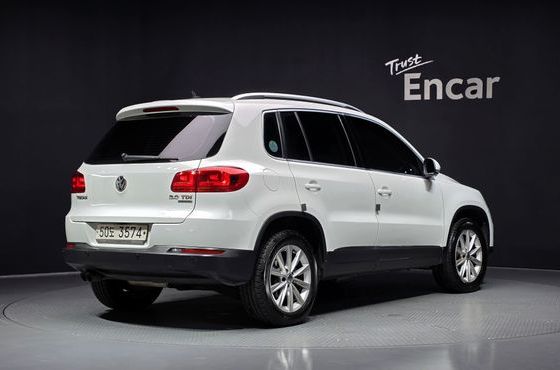 Volkswagen Tiguan 2.0 TDI Comfort 5N — пробег 148 848 км — фото 2 из 5