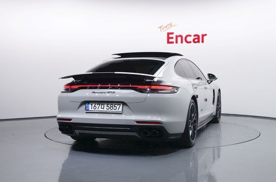 Porsche Panamera 4.0 GTS — пробег 74 832 км — фото 4 из 5