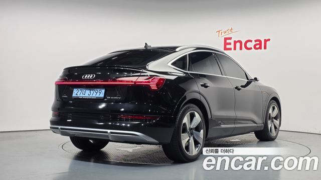 Audi e-tron из Кореи Encar
