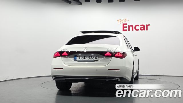 Mercedes-Benz E-Class из Кореи Encar