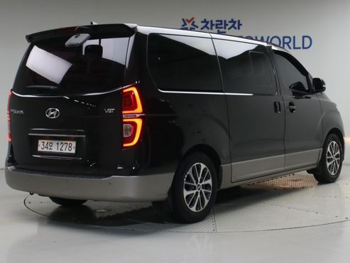 Hyundai Starex Urban 9-Seater Exclusive — пробег 194 953 км — фото 2 из 5