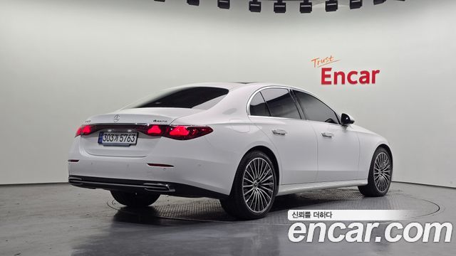 Mercedes-Benz E-Class из Кореи Encar