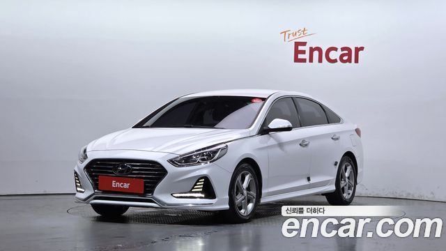 Hyundai Sonata 2.0 Smart — пробег 186 918 км — фото 1 из 5