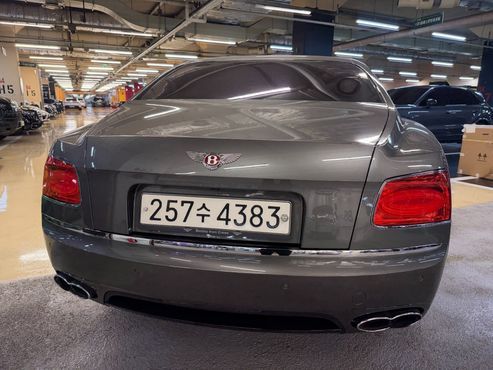 Bentley Flying Spur 4.0 S — пробег 50 000 км — фото 5 из 5