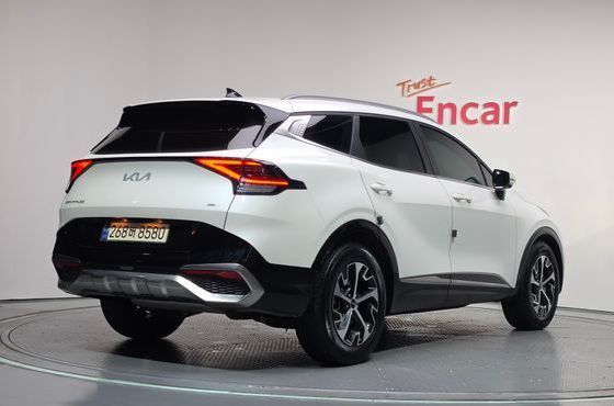 Kia Sportage Signature 2WD — пробег 28 002 км — фото 2 из 5