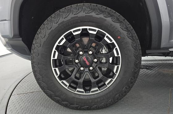 GMC Canyon 2.7T Denali — пробег 4 440 км — фото 5 из 5