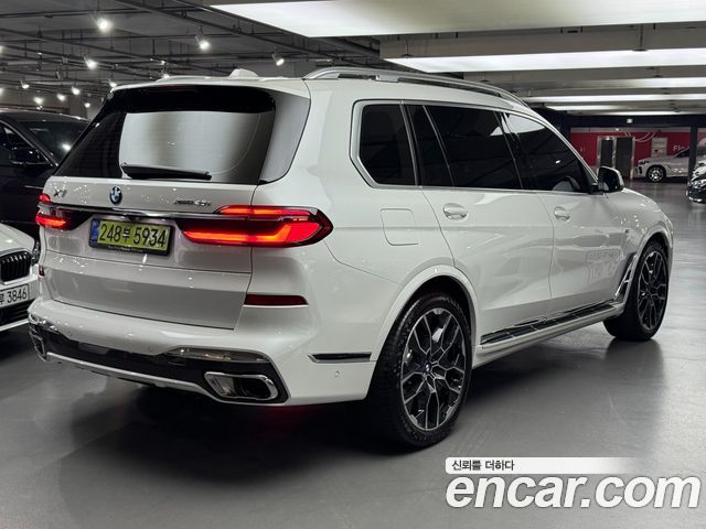 BMW X7 xDrive 40i M Sport 6STR — пробег 6 322 км — фото 4 из 5