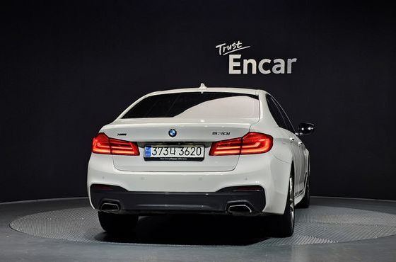 BMW 5-Series 530i xDrive M Sport Package Plus — пробег 119 140 км — фото 4 из 5