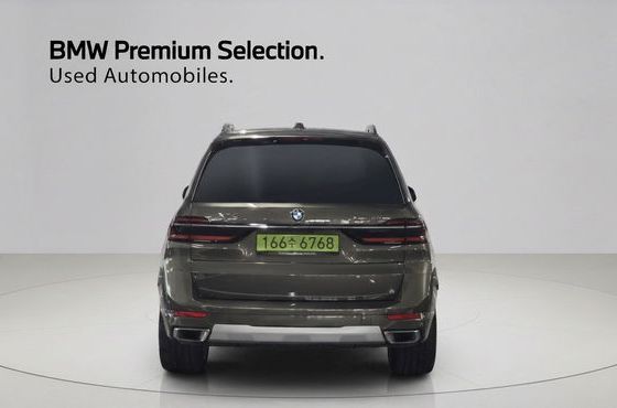 BMW X7 xDrive 40i Design Pure Excellence 6-Seater — пробег 11 208 км — фото 4 из 5