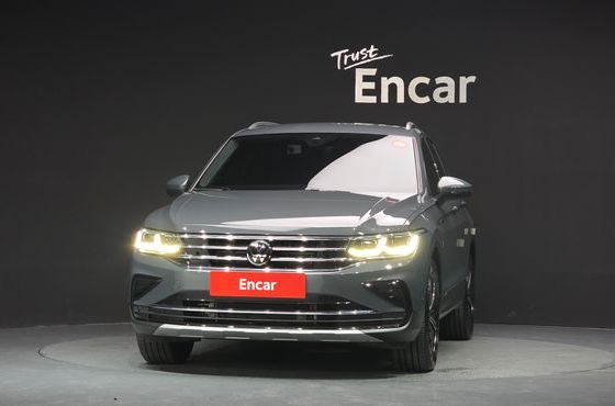 Volkswagen Tiguan 2.0 TDI Premium — пробег 23 105 км — фото 3 из 5