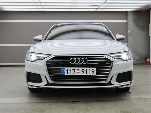 Audi A6 40 TDI Premium — пробег 74 983 км — фото 2 из 5