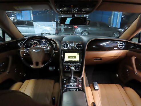 Bentley Flying Spur 4.0 — пробег 94 378 км — фото 5 из 5