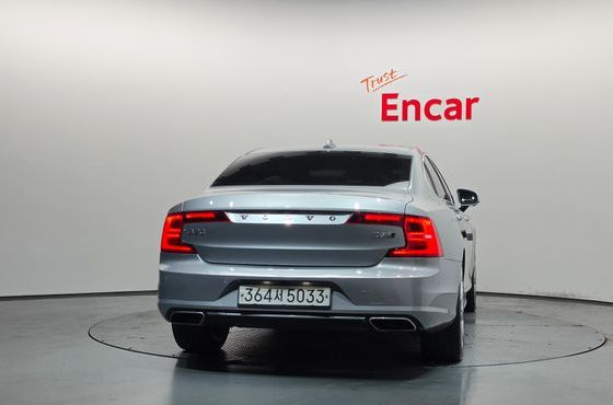 Volvo S90 D5 AWD Inscription — пробег 94 117 км — фото 4 из 5