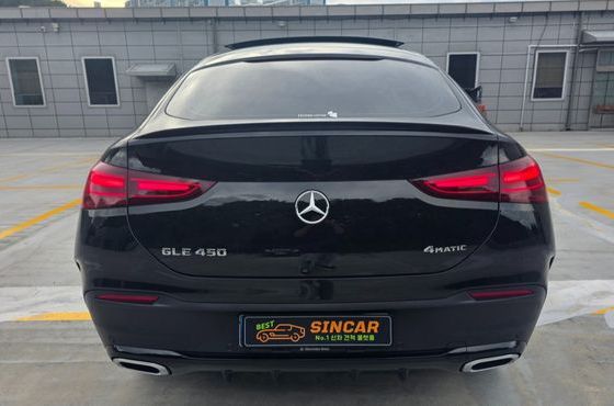 Mercedes-Benz GLE-Class GLE450 4MATIC AMG Line — пробег 30 км — фото 4 из 5