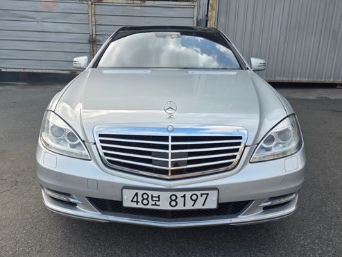Mercedes-Benz S-Class S500L BlueEFFICIENCY — пробег 117 000 км — фото 1 из 5