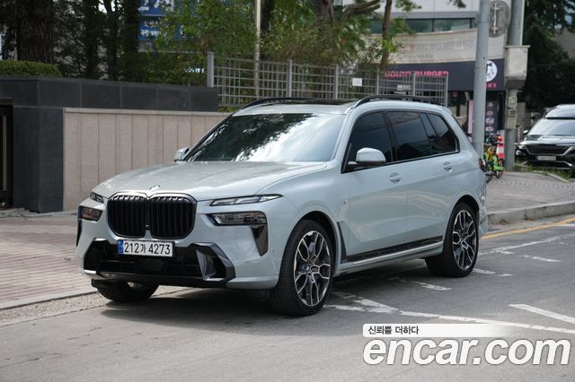BMW X7 xDrive 40i M Sport 6STR — пробег 33 300 км — фото 2 из 5