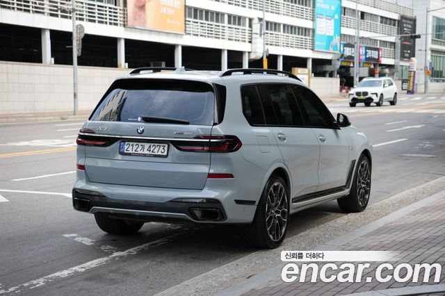 BMW X7 xDrive 40i M Sport 6STR — пробег 33 300 км — фото 4 из 5