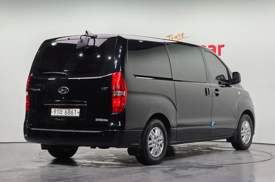 Hyundai Starex Van 3-Seater Smart — пробег 113 577 км — фото 2 из 5