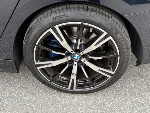 BMW 5-Series 530i xDrive M Sport — пробег 4 100 км — фото 5 из 5