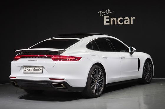 Porsche Panamera 3.0 AWD — пробег 57 448 км — фото 2 из 5