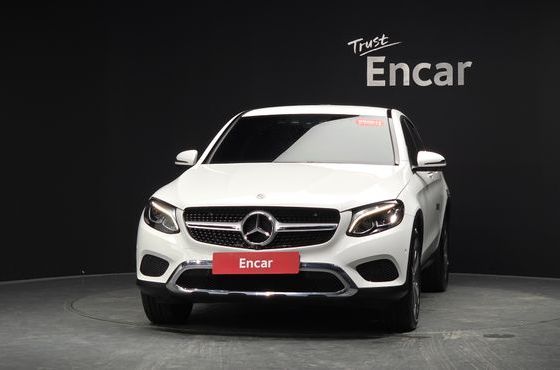 Mercedes-Benz GLC-Class GCL300 4MATIC Coupe — пробег 30 517 км — фото 3 из 5