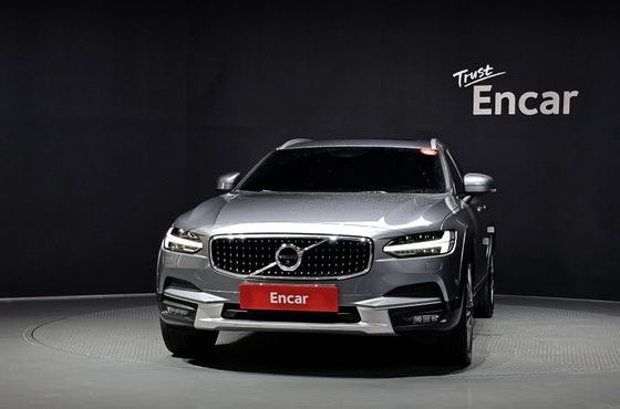 Volvo V90 T5 Pro AWD — пробег 203 790 км — фото 3 из 5