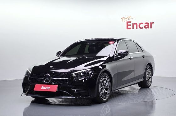 Mercedes-Benz E-Class E220d 4MATIC AMG Line — пробег 101 120 км — фото 1 из 5