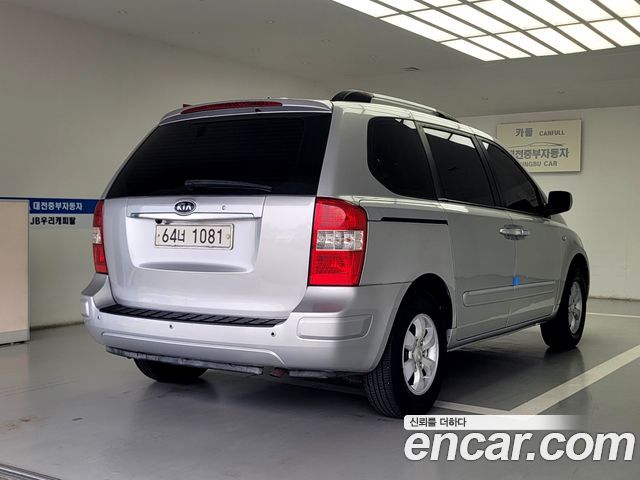 Kia Carnival 9-Seater LPI GLX Standard — пробег 260 000 км — фото 5 из 5