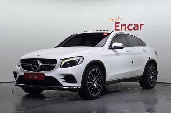 Mercedes-Benz GLC-Class GLC300 4MATIC AMG Line Coupe — пробег 108 444 км — фото 1 из 5