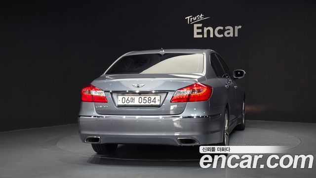 Hyundai Genesis из Кореи Encar
