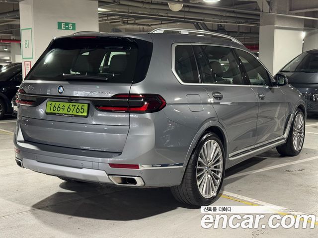 BMW X7 xDrive 40d Design Pure Excellence 7-Seater — пробег 8 350 км — фото 2 из 5