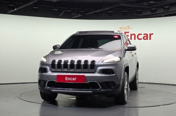 Jeep Cherokee 2.2 Diesel Limited 4WD — пробег 215 141 км — фото 3 из 5