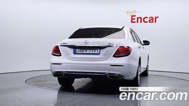 Mercedes-Benz E-Class E300 4MATIC Exclusive — пробег 222 341 км — фото 4 из 5
