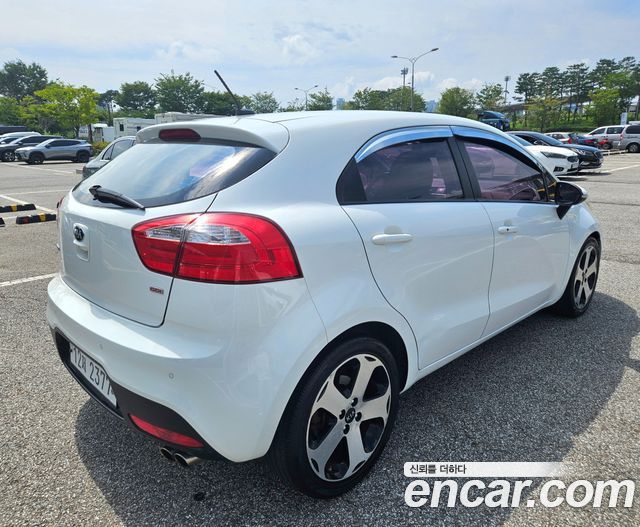 Kia pride 1.6 GDI Hatchback Prestige — пробег 144 805 км — фото 4 из 5