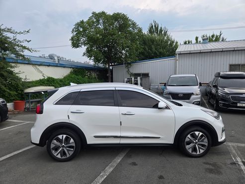 Kia Niro Taxi — пробег 265 758 км — фото 4 из 5