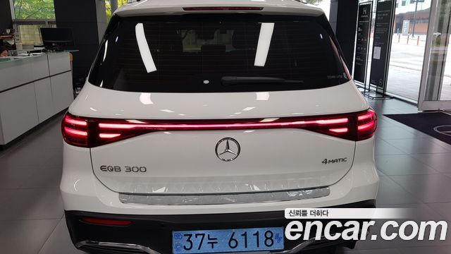 Mercedes-Benz EQB из Кореи Encar